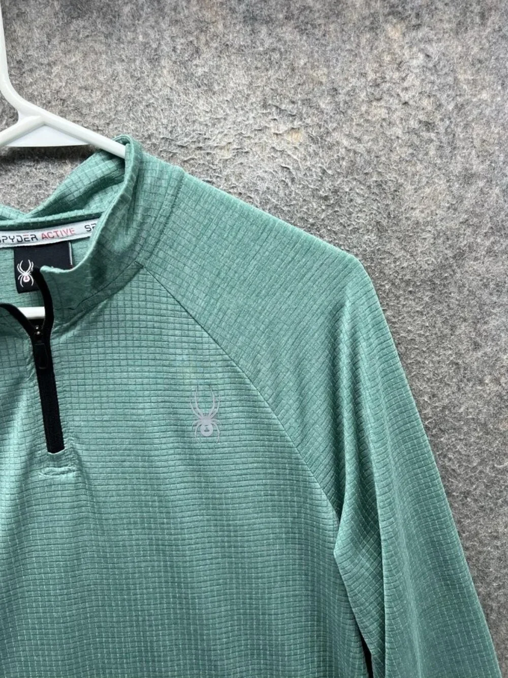 Spyder Active Pullover Mens Medium Green 1/4 Zip Long Sleeve Performance Top